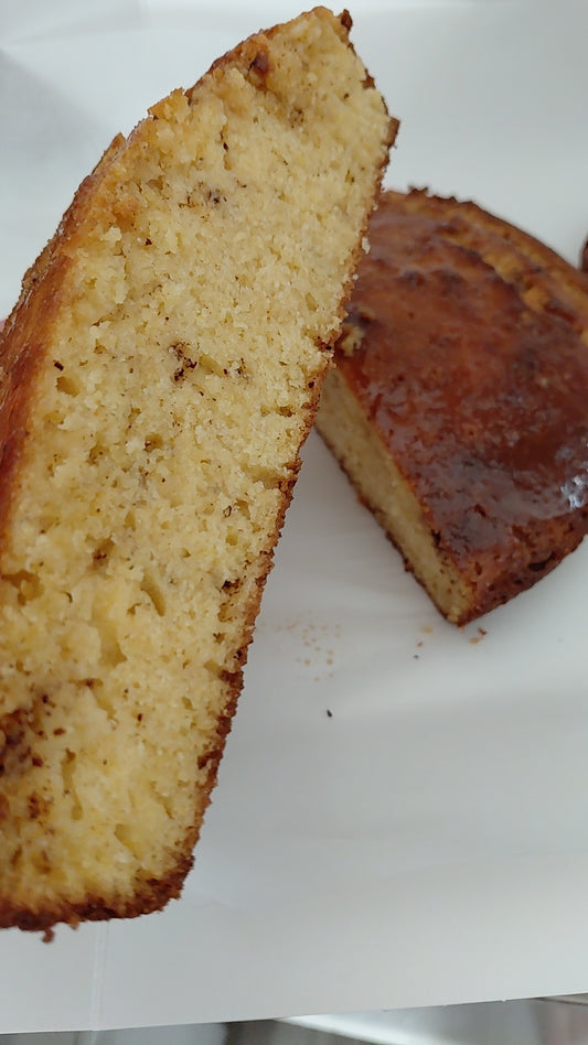 Skillet Cornbread – Butter & Honey Glazed